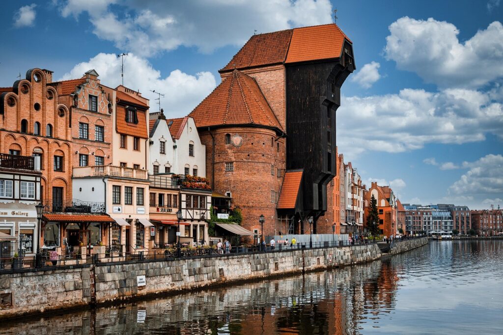 buildings, nature, river, old town, gdańsk, architecture, water, city